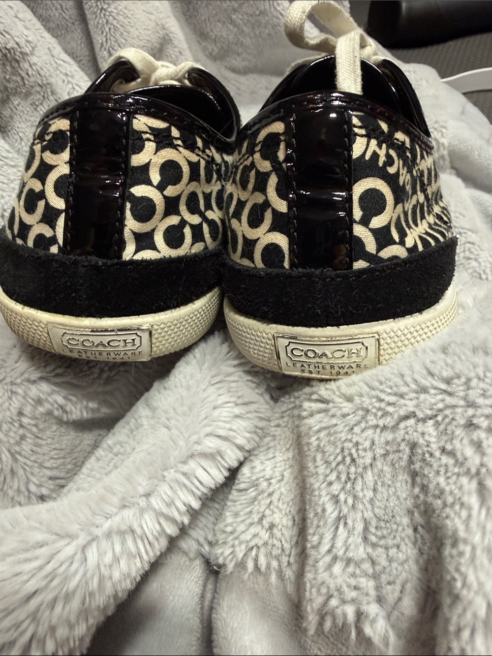 Coach Edith Black & White Signature Circle Print Women's 9.5 Sneakers - Picture 5 of 5